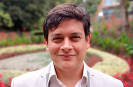 Julián Fernández Mejía Pontificia Universidad Javeriana